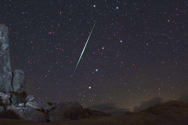 就在今晚，維盾門窗約你一起去看雙子座流星雨！